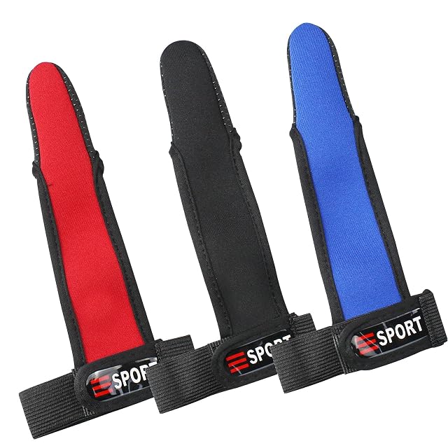 Tre proteggi-dito da pesca oupados in rosso, nero e blu